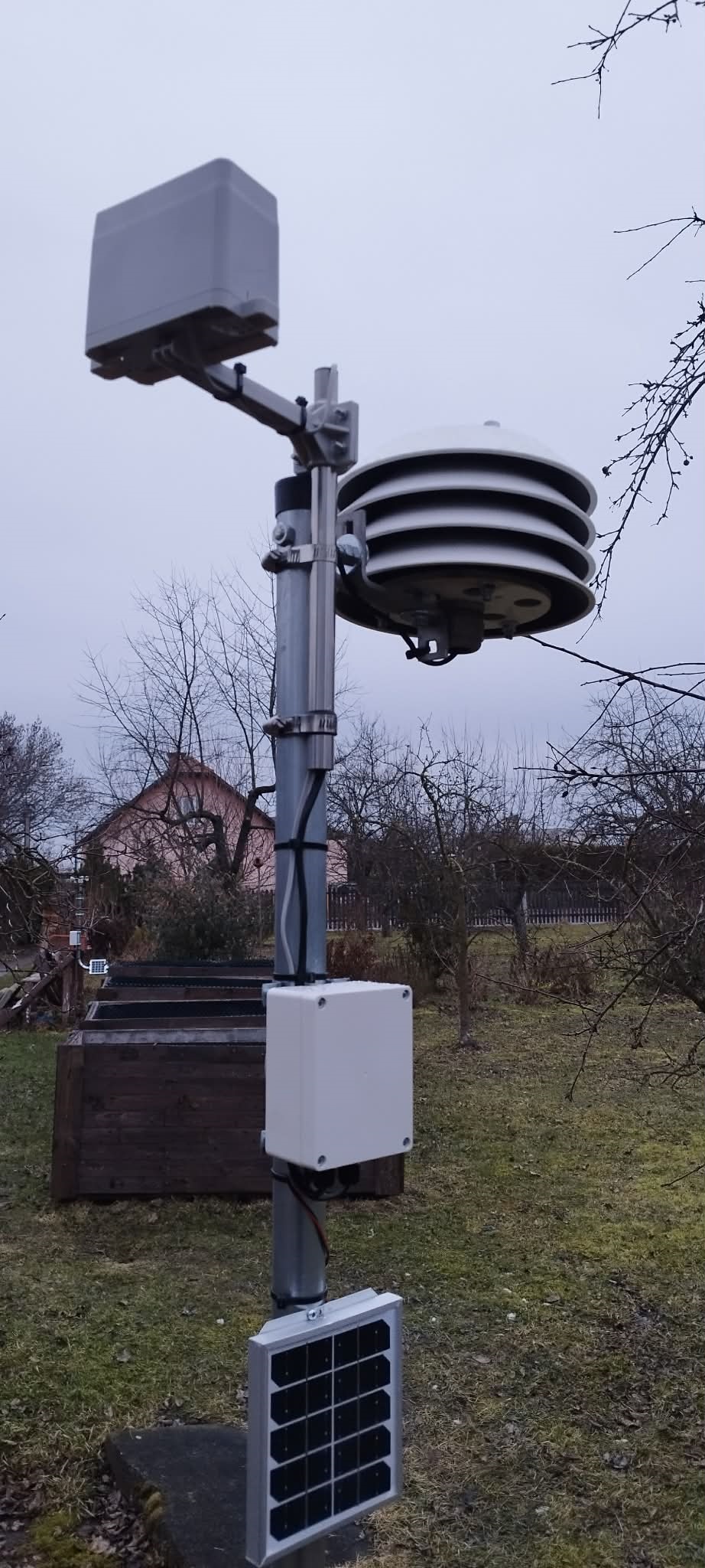 Wi-Fi meteostanice — teplota & srážky