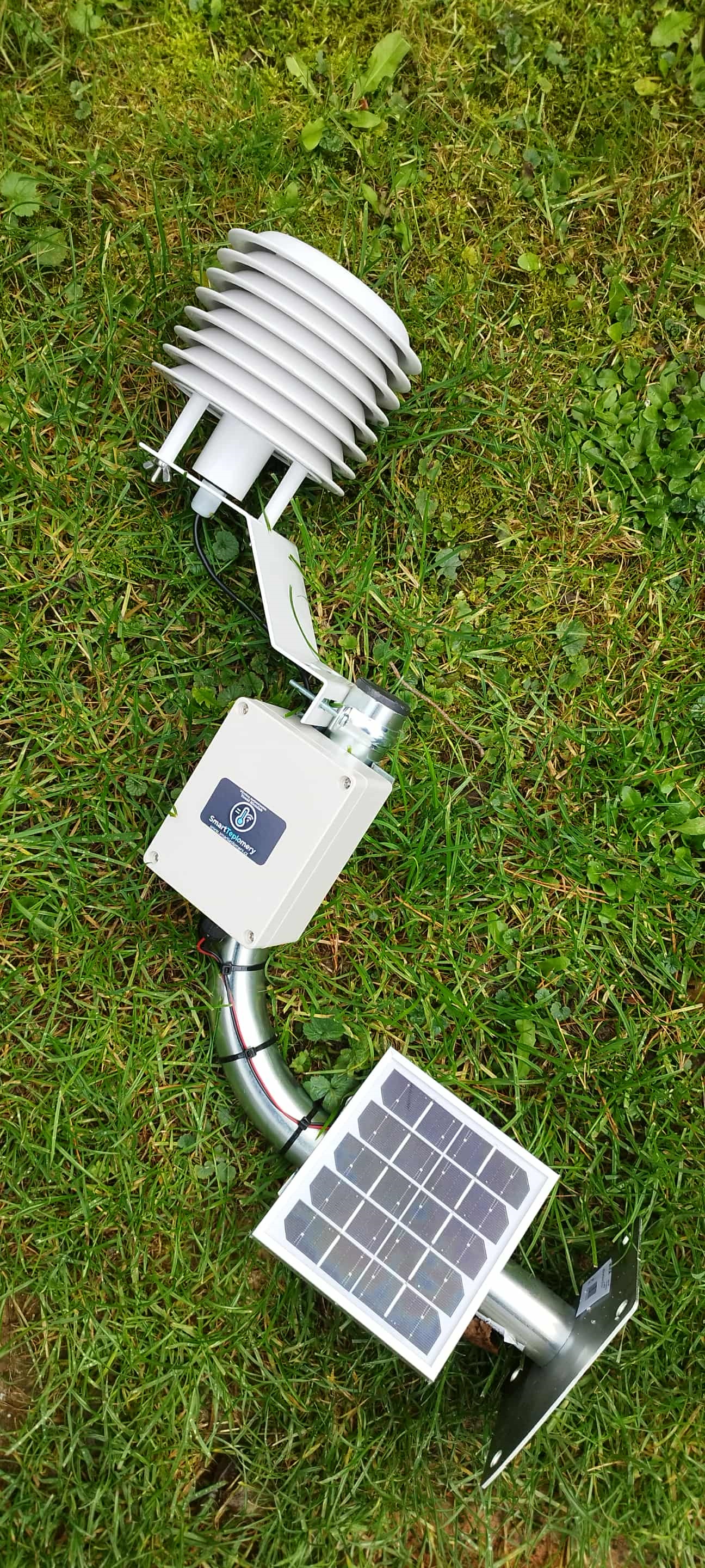 Wi-Fi meteostanice na držáku — teplota/vlhkost